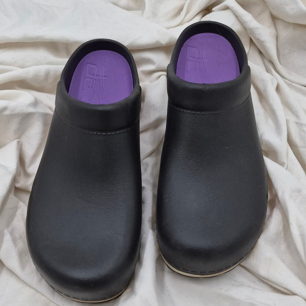 NEW Dansko Kane molded clogs black bio-based EVA wood-grain EU 38 US 7-7.5